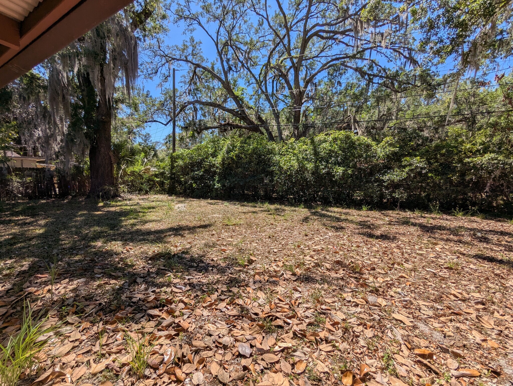 Building Photo - 2002 NE 15th Ter