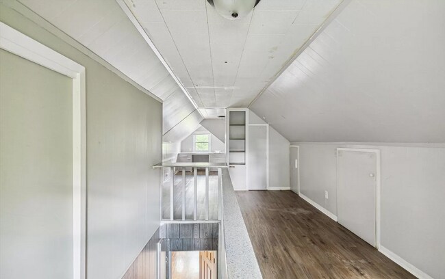 Building Photo - 1530 Snyder Rd