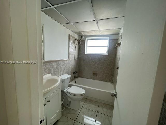 Building Photo - 1735 NE 164th St
