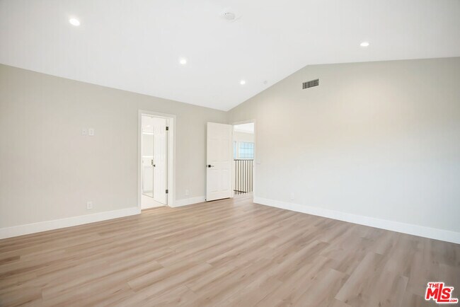 Building Photo - 4016 Cam Plano