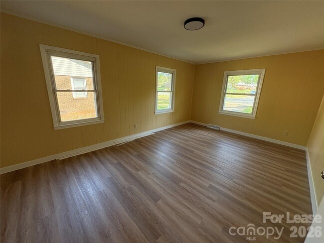 Building Photo - 800 Carrington Dr