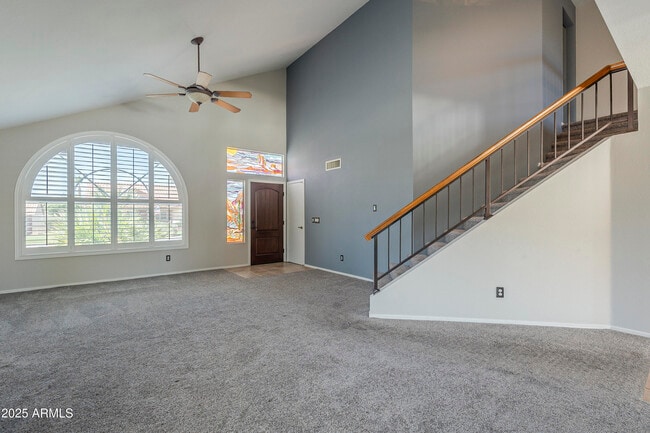 Building Photo - 2340 W Myrtle Dr