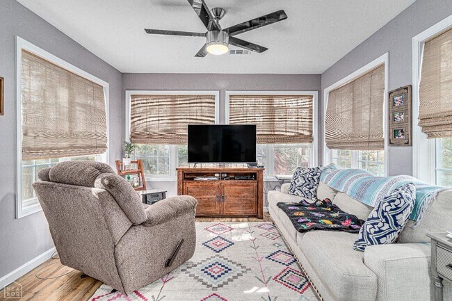 Building Photo - Now Available in Valley View School District!