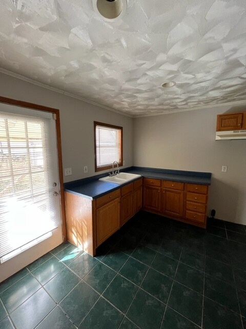 Building Photo - 2344 S Keystone Ave