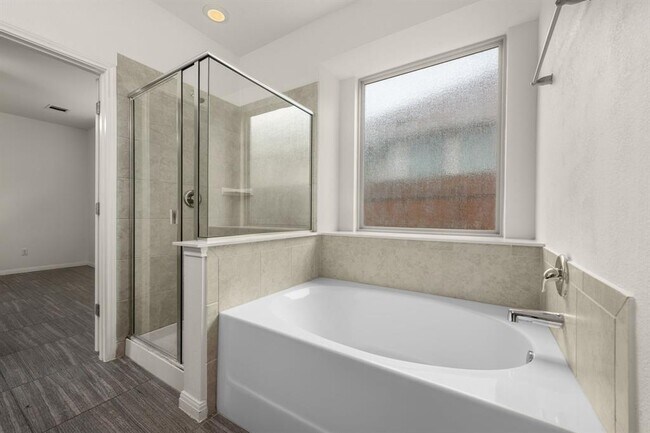 Building Photo - 604 Palmilla St