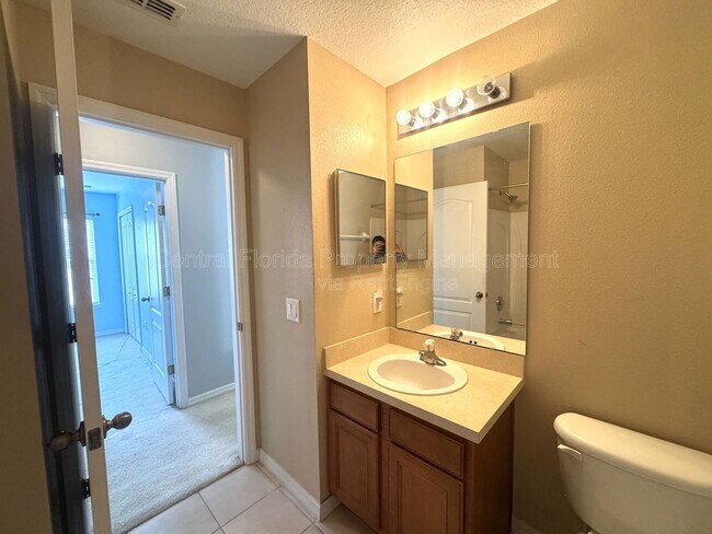 Building Photo - 3917 Pemberly Pines Cir