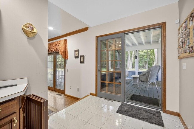 Building Photo - 92 Brook Hollow Dr