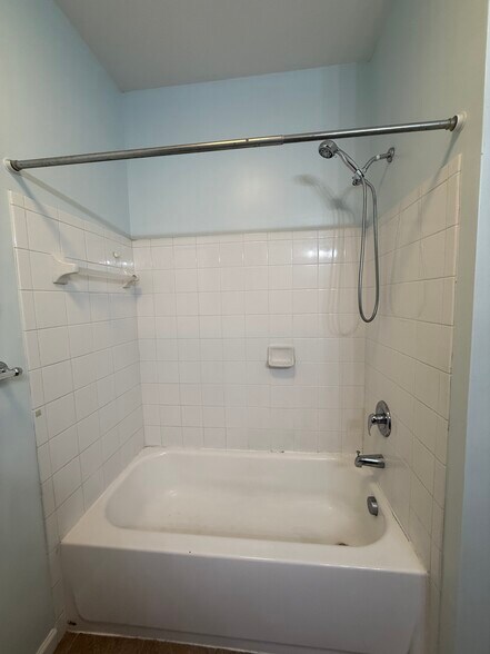 Building Photo - 1755 Central Park Rd