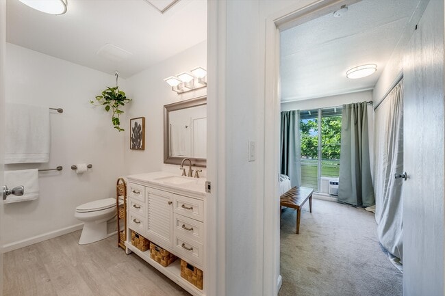 Building Photo - 92-1123-984 Panana St