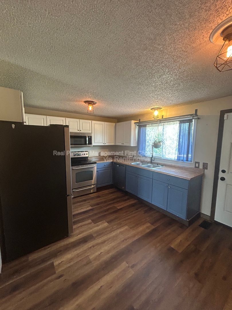 Building Photo - 3147 Brookfield Ct