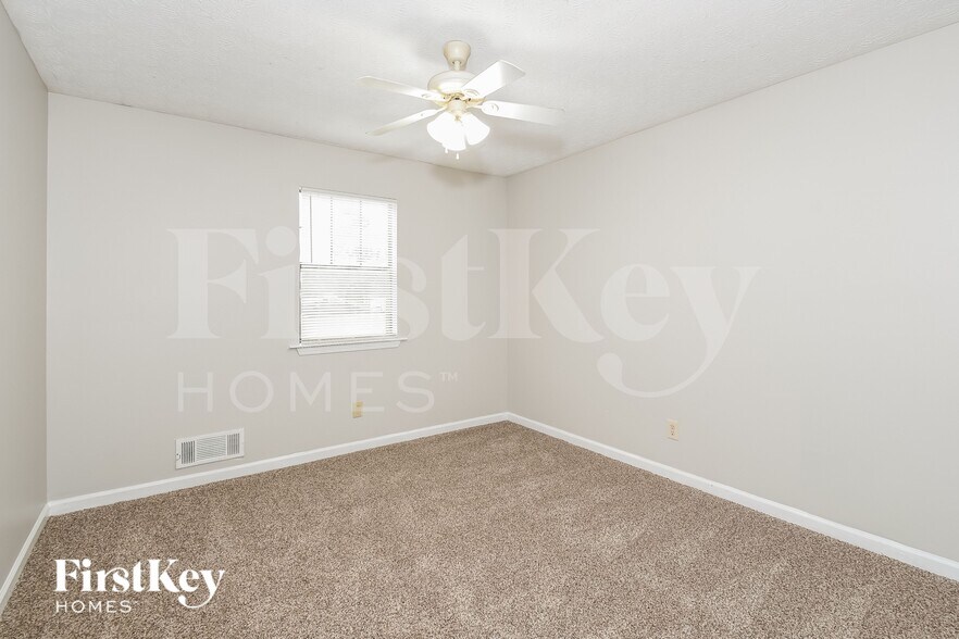 Building Photo - 7513 Old S Ln