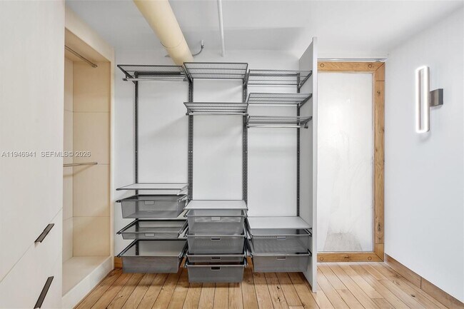 Building Photo - 21205 NE 37th Ave