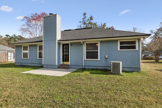 Building Photo - 8471-8473 3 Creeks Blvd