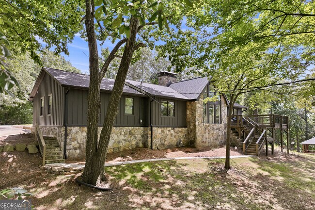 Building Photo - 4225 Twin Rivers Dr