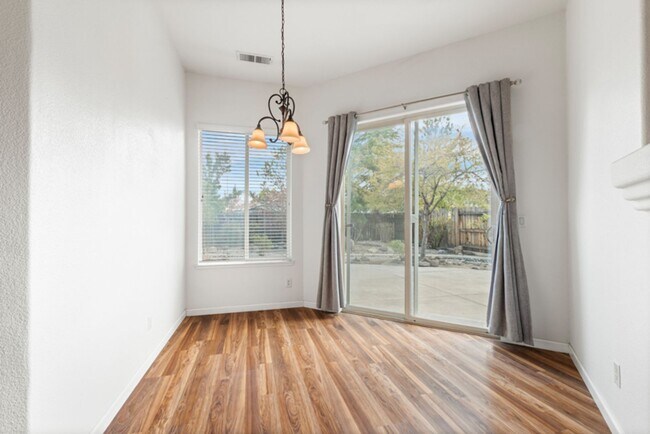 Building Photo - 10440 Arbor Way