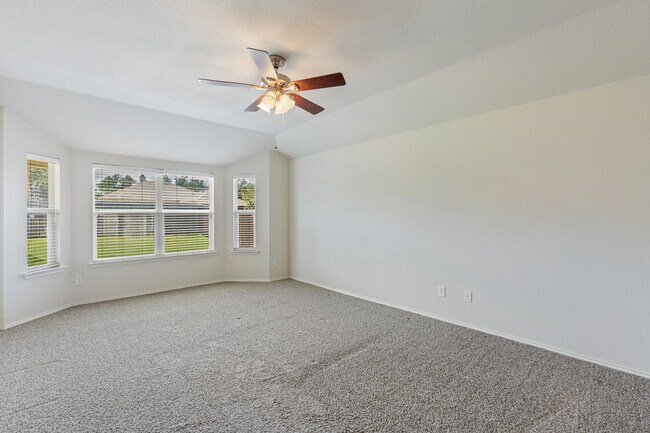 Building Photo - 2281 Fieldcrest Dr
