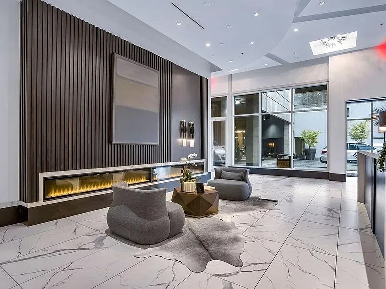 Building Photo - 400 W Peachtree St NW