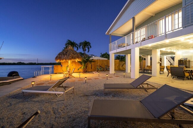 Building Photo - 24 Beach Dr
