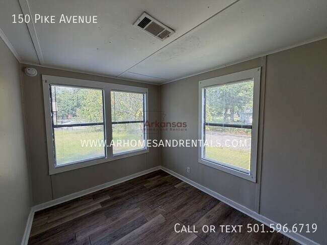 Building Photo - 150 Pike Ave