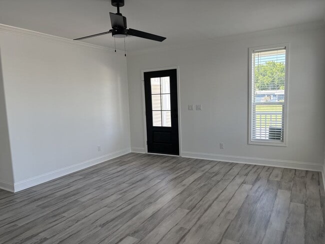 Building Photo - 752 Arbor Estates Way