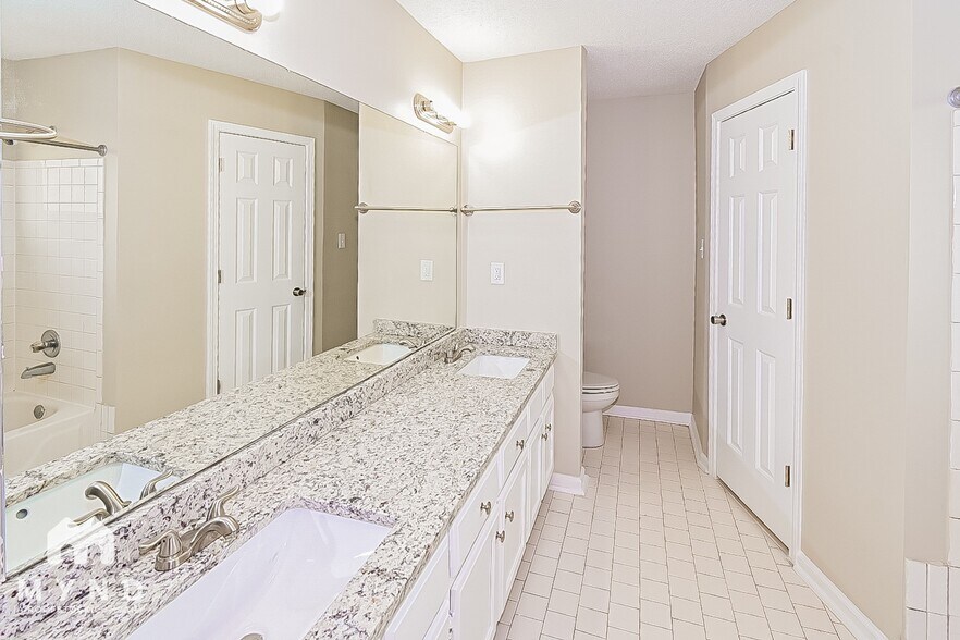 Building Photo - 7792 Lowrance Rd