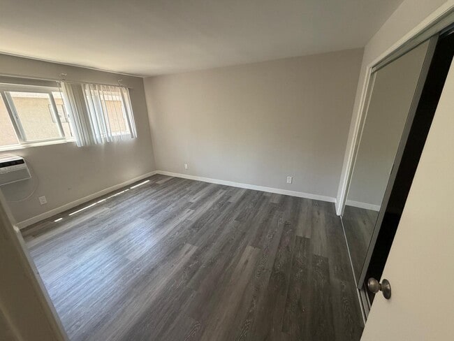 Building Photo - The Yarmouth Apartments