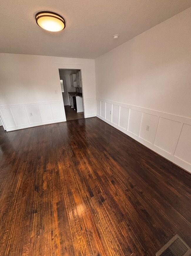 Building Photo - 408 S 3rd St