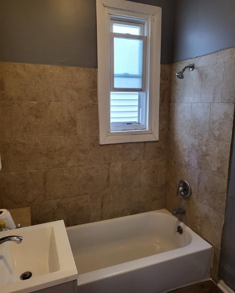 Building Photo - 8752 S Saginaw Ave