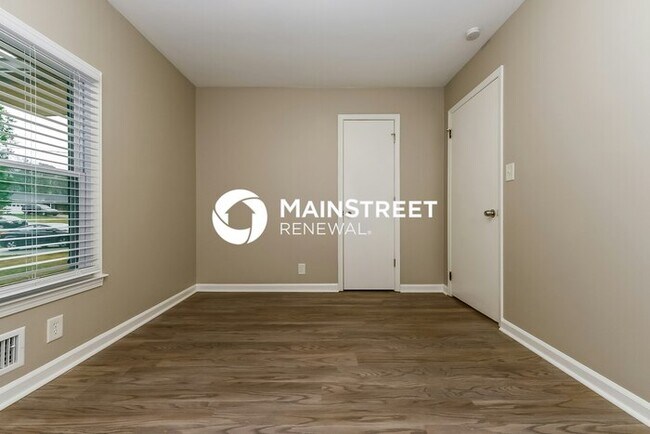 Building Photo - 3 Bedroom Pet-Friendly Home in Decatur, GA with Main Street Renewal