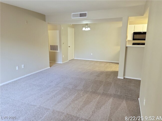 Building Photo - 7885 W Flamingo Rd