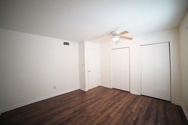 Building Photo - 2555 Chateau Ln