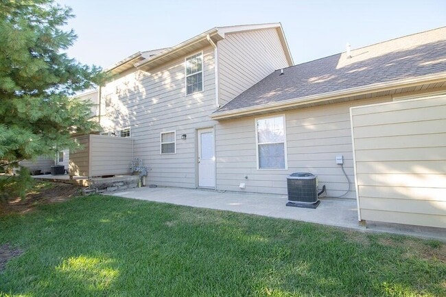 Building Photo - 1311 Raleigh Dr