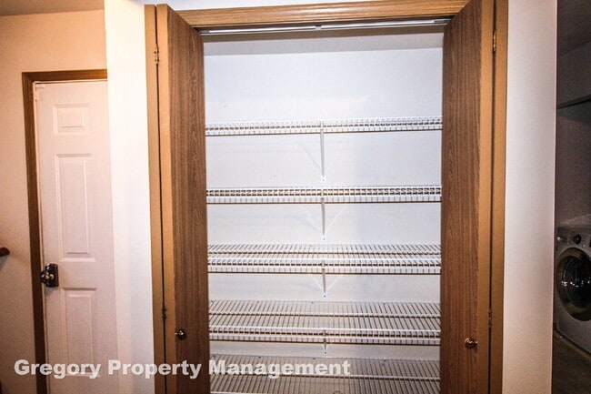 Building Photo - 13609 46th Ave SE