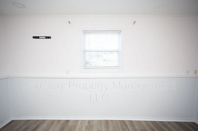 Building Photo - 712 Sage Hill Dr