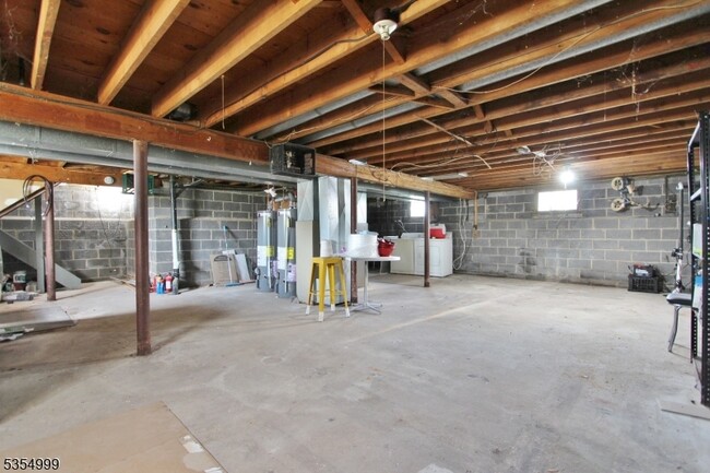 Building Photo - 516 Hamilton Blvd