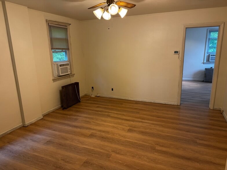 Living room angle 1 - 604 Main St Rear