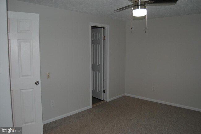 Building Photo - 9114 Aspenpark Ct