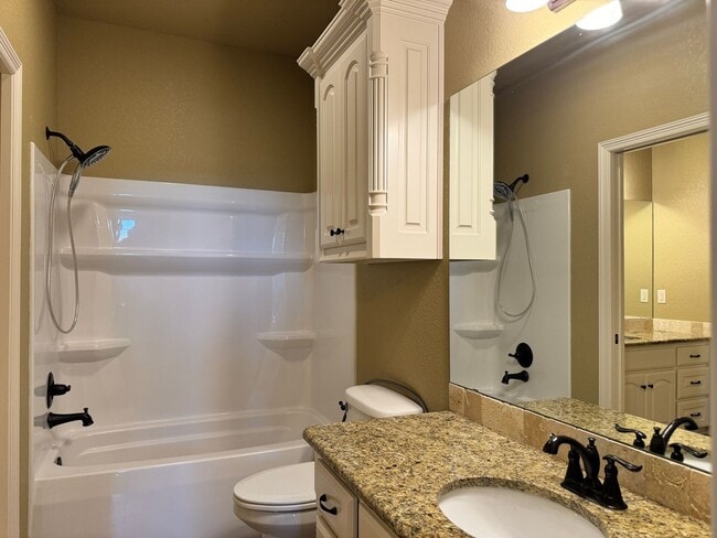 Building Photo - 11865 Poydras