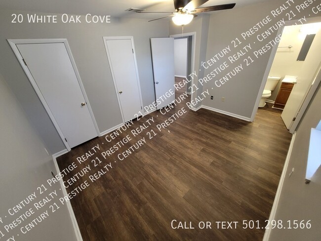 Building Photo - 20 White Oak Cove