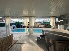 Building Photo - 4209 Totano Dr