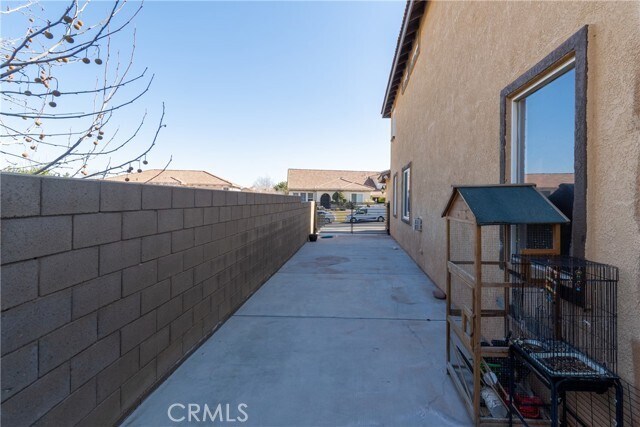 Building Photo - 40947 Ridgegate Ln