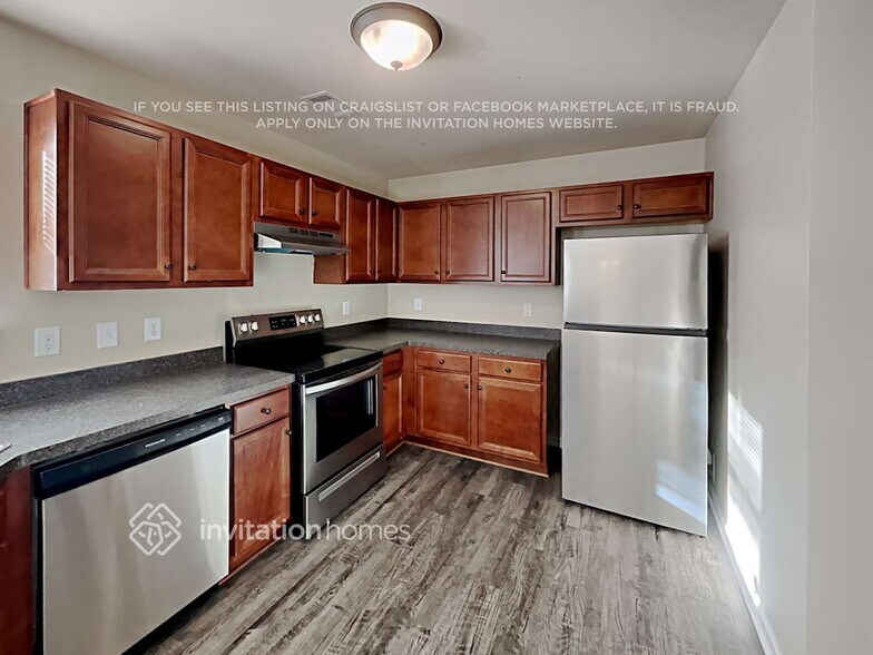 Building Photo - 117 Rockefeller Ln