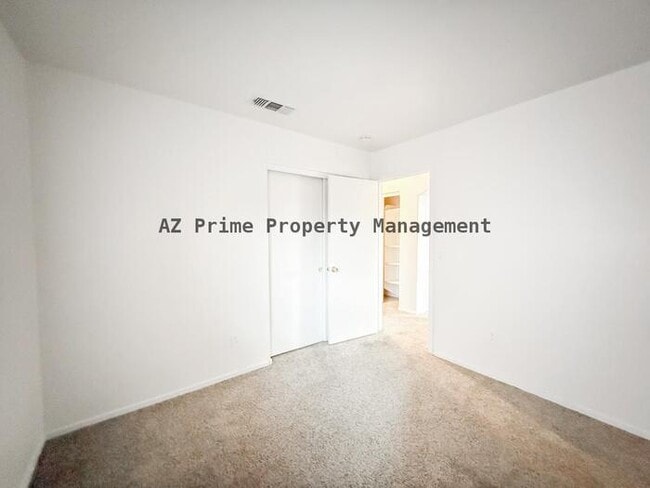 Building Photo - 12605 W Shaw Butte Dr