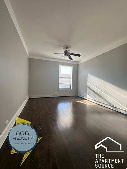 Building Photo - 5858 S King Dr