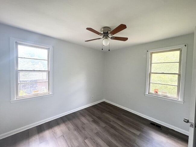 Building Photo - 5121 Pinefield Dr