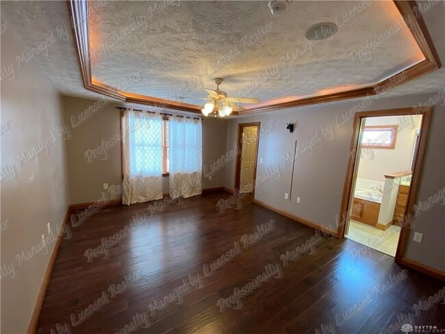 Building Photo - 6353 Charlotte Ct