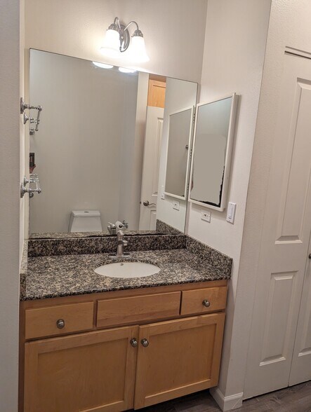 Bathroom - 214 A Kuli Puu St