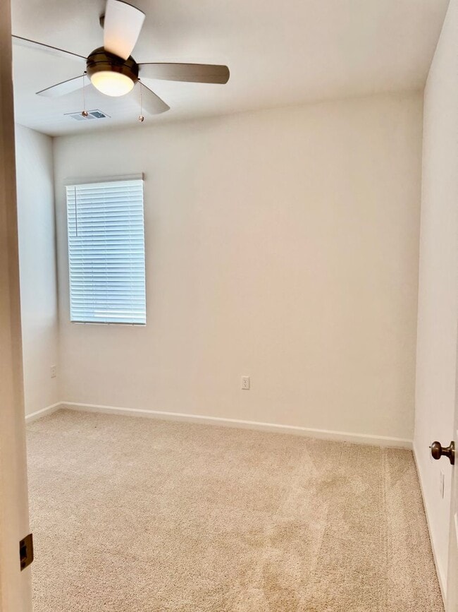 Building Photo - #brandnew, #garage, #3bedsuitesw/private b...