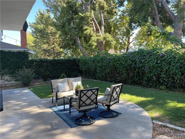 Building Photo - 27 Bluecoat