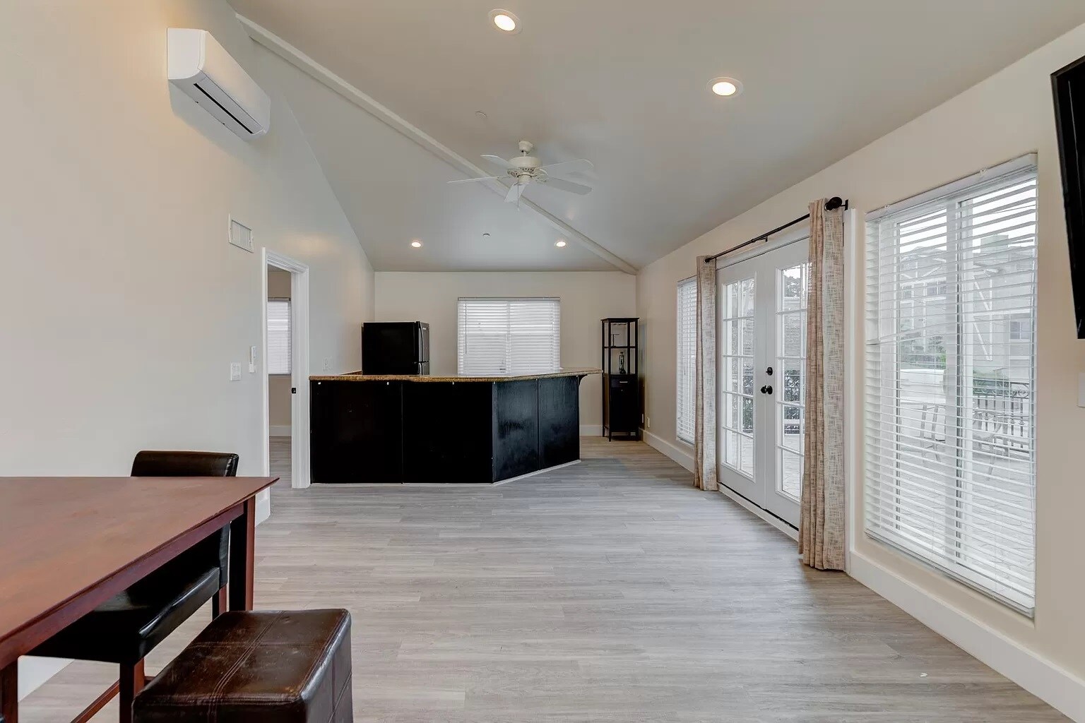 2nd Floor Family Room - 1903 Voorhees Ave